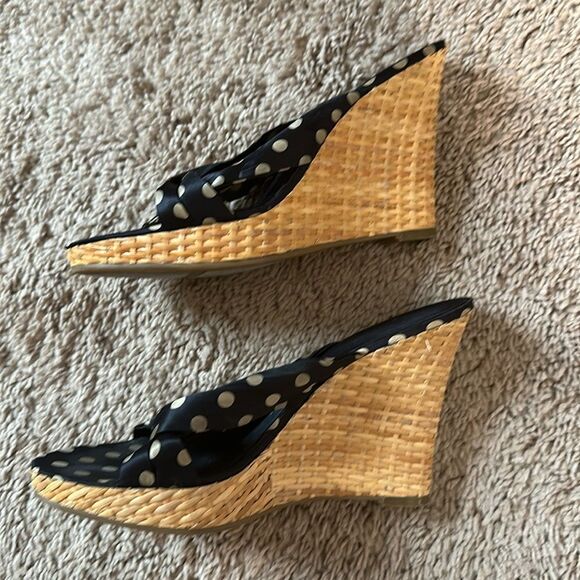 Nine West Black Tan Satin Wedges Size 9.5 - Picture 3 of 7